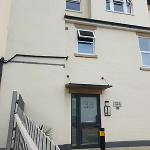  Apartment Close To And Town Square United Kingdom